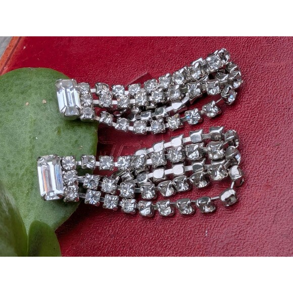 Vintage Rhinestone Screw On Earrings - Formal Wear Jewelry - Wedding Earrings - Picture 4 of 16